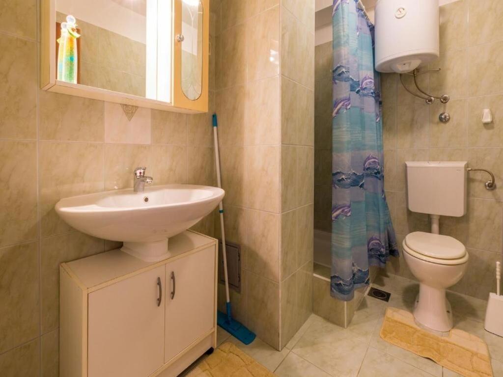 Apartments Adrasteja Dramalj Ngoại thất bức ảnh