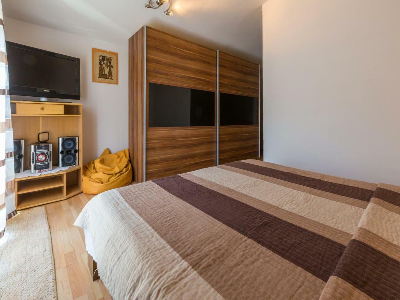 Apartments Adrasteja Dramalj Ngoại thất bức ảnh