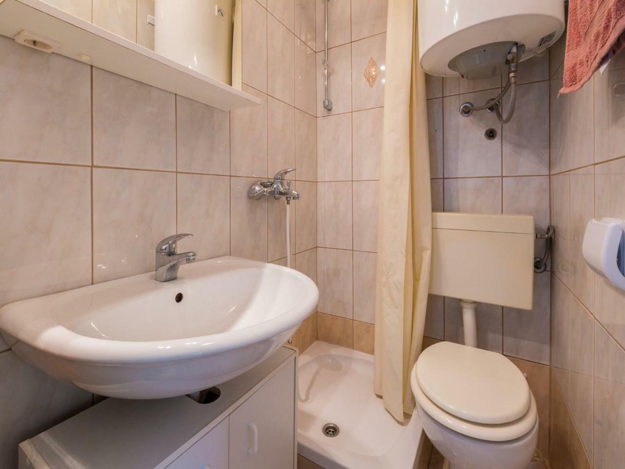 Apartments Adrasteja Dramalj Ngoại thất bức ảnh
