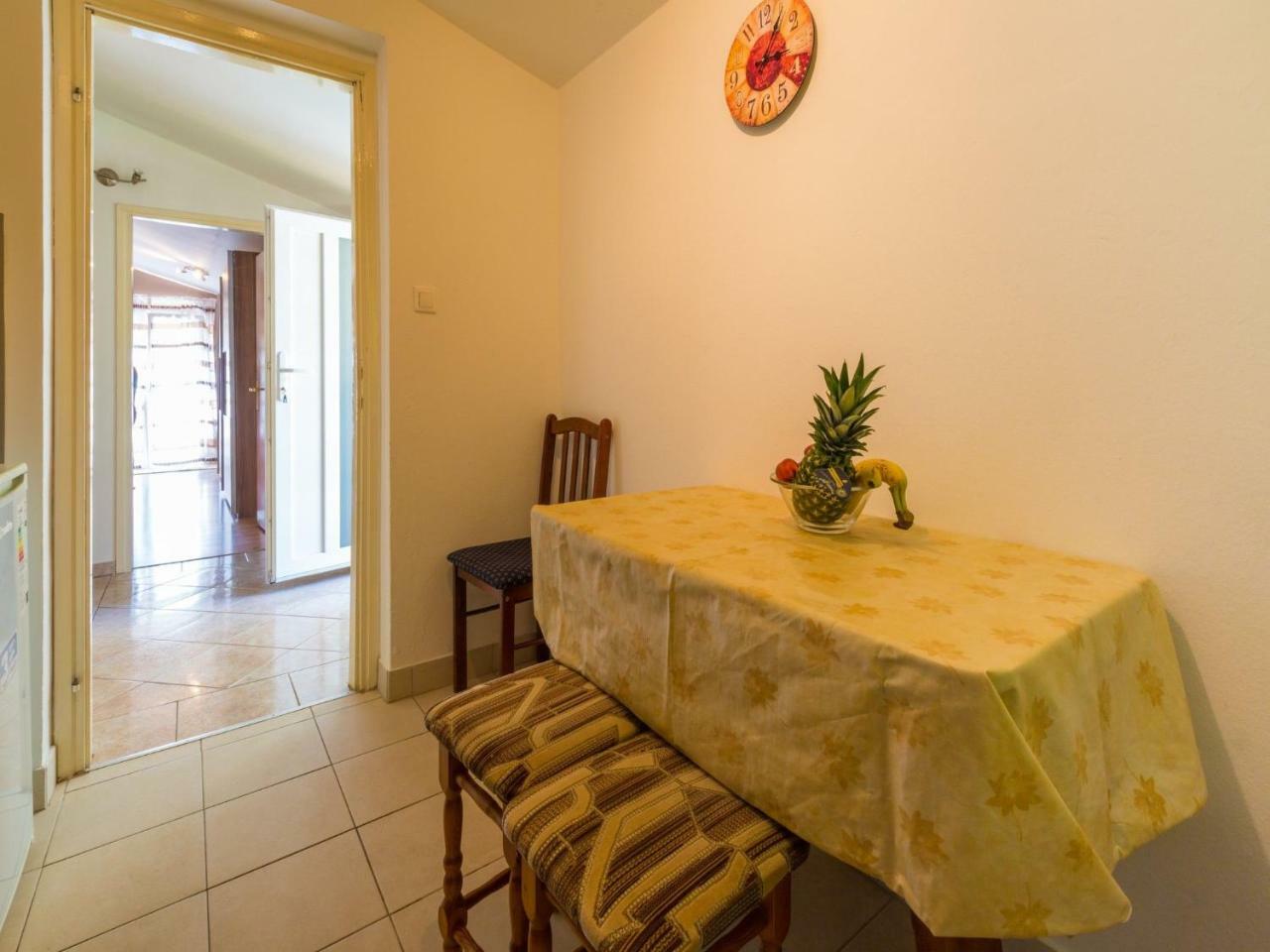 Apartments Adrasteja Dramalj Ngoại thất bức ảnh