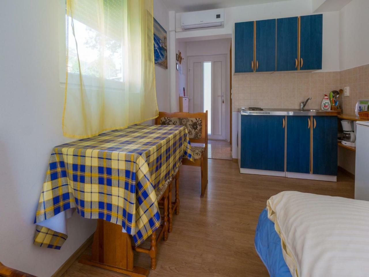 Apartments Adrasteja Dramalj Ngoại thất bức ảnh