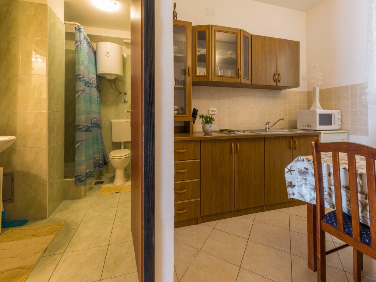 Apartments Adrasteja Dramalj Ngoại thất bức ảnh