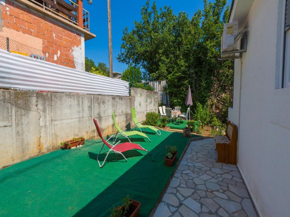 Apartments Adrasteja Dramalj Ngoại thất bức ảnh